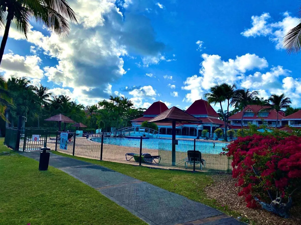 アパート Le Paradis Zen Village Vacances 1Er Etage Et Rdc Vue Plage Et Mer Ste Anne サンタンヌ