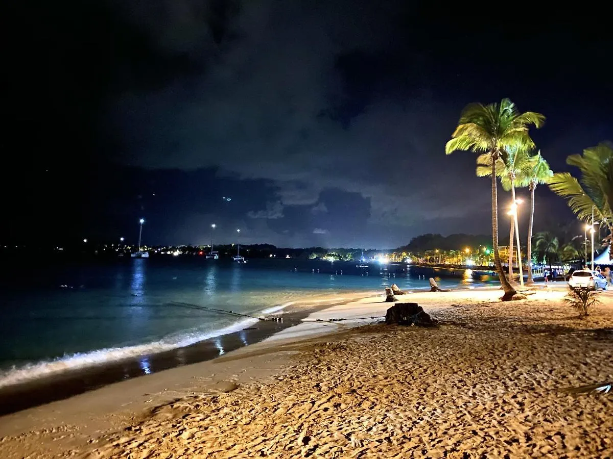 アパート Le Paradis Zen Village Vacances 1Er Etage Et Rdc Vue Plage Et Mer Ste Anne サンタンヌ