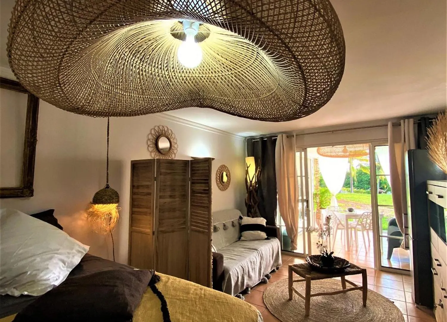 アパート Le Paradis Zen Village Vacances 1Er Etage Et Rdc Vue Plage Et Mer Ste Anne サンタンヌ グアドループ