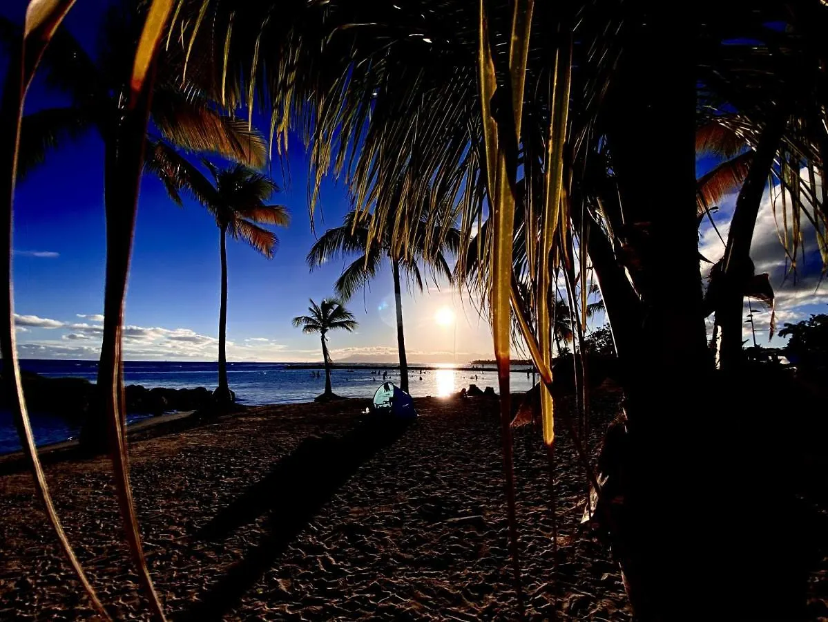 Le Paradis Zen Village Vacances 1Er Etage Et Rdc Vue Plage Et Mer Ste Anne Sainte-Anne  Guadeloupe